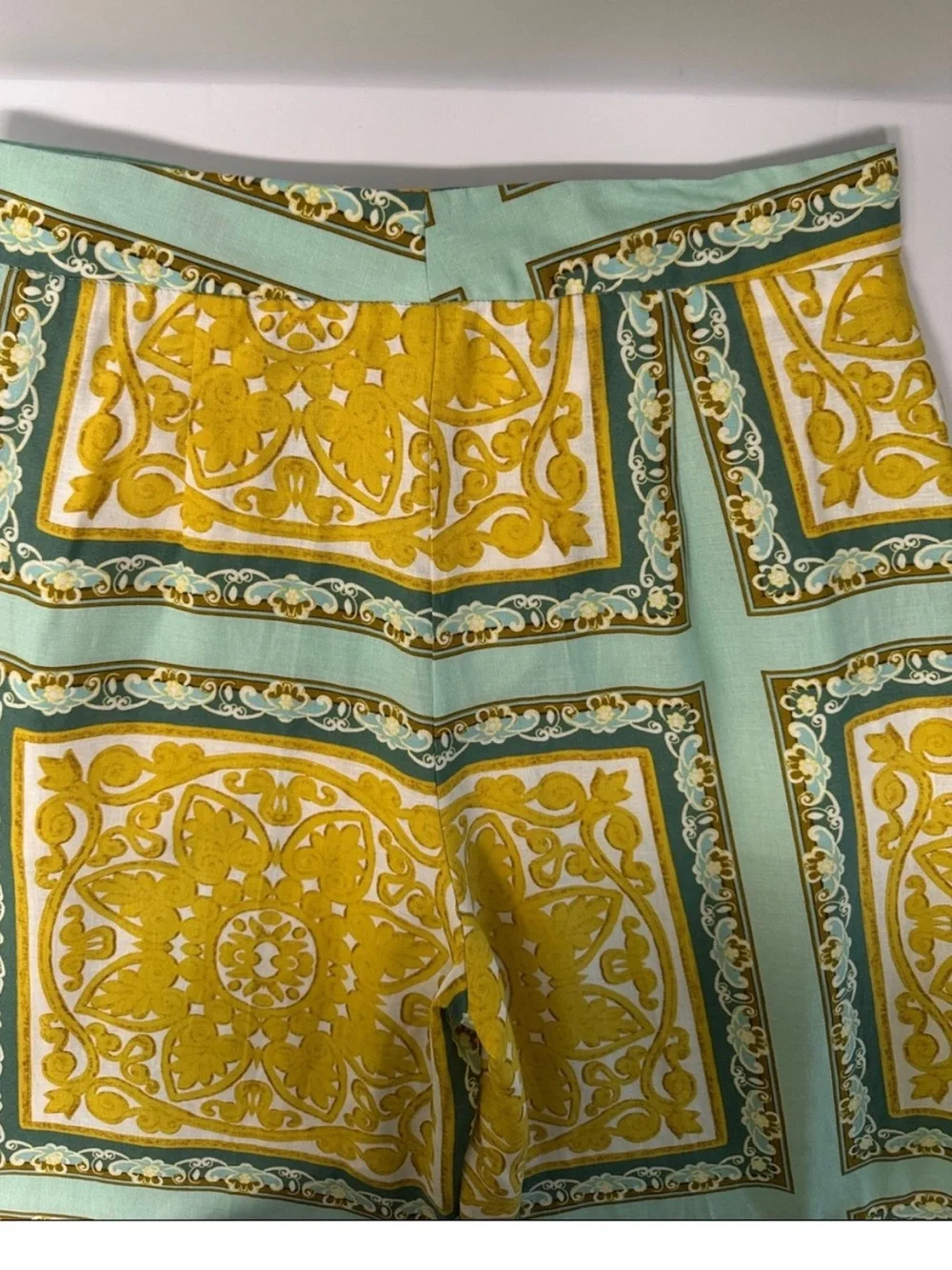 Zara medallion tile